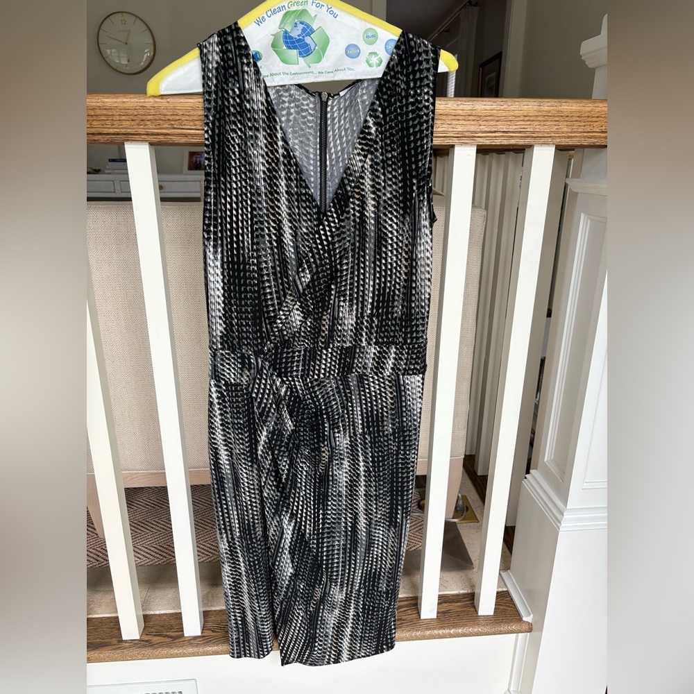 Black and White Faux Wrap Knee Length Dress with V-Neck